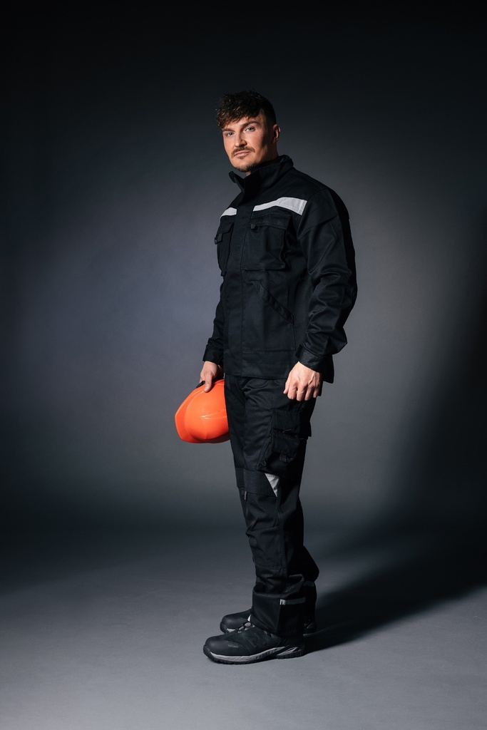 MIDALLS_schwarz_bild_8