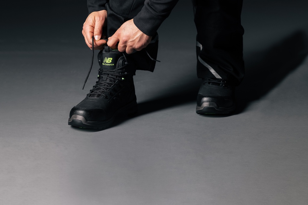 MIDCLBR_schwarz_bild_6