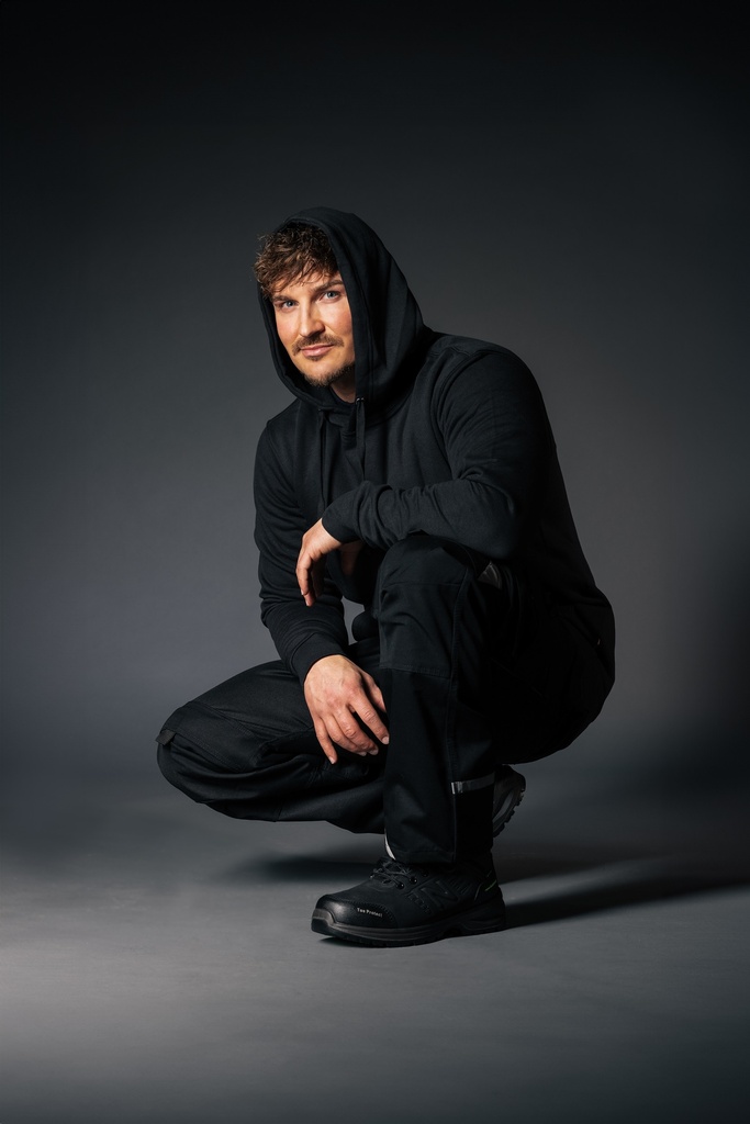 MIDCLBR4E_schwarz_bild_8